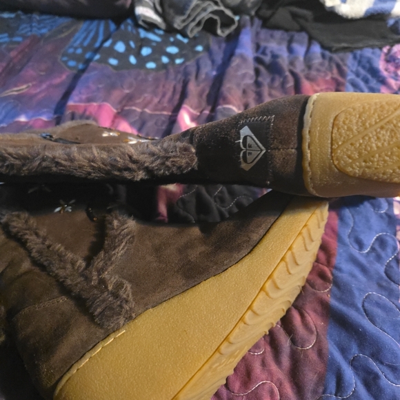 Roxy Brown Wedge Boots with Floral Embellishments - Picture 3 of 5